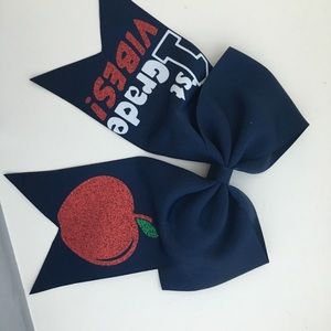 Children’s hair bow..